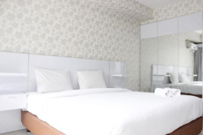Relaxing Studio near ITB at Beverly Dago Apartment By Travelio